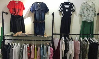 黃金地段精品女裝店轉(zhuǎn)讓?zhuān)阗M(fèi)用易接手，鞋帽經(jīng)營(yíng)亦可拓展